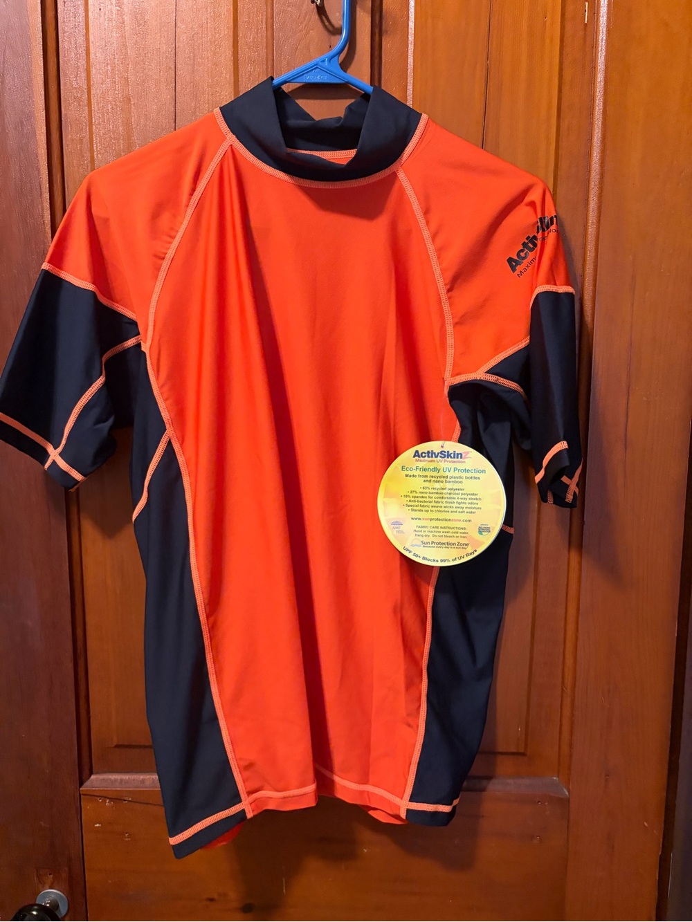 ActiveSkin Orange & Black Short Sleeve Rash Guard Size Large